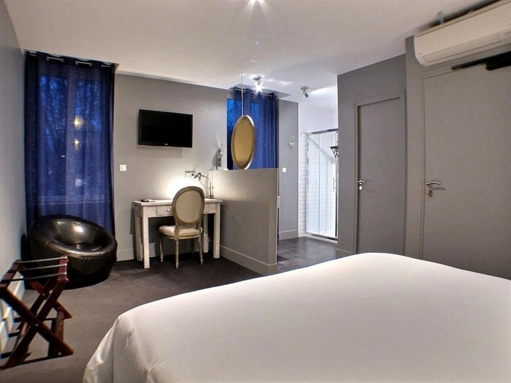 Hotel 19'Cent Le Creusot Zimmer foto